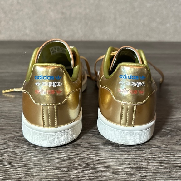 Adidas Stan Smith Gold Shoes - Picture 9 of 15